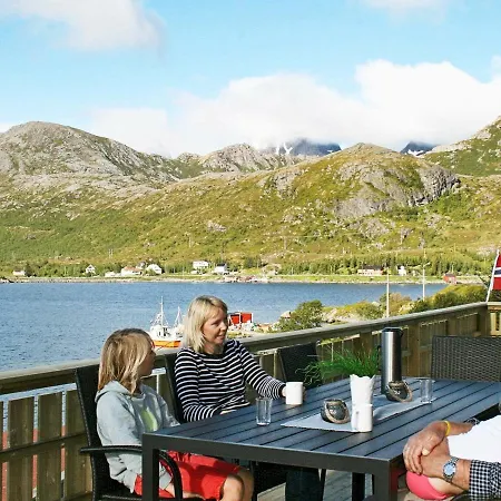 Four-bedroom Holiday In Ramberg 1 *