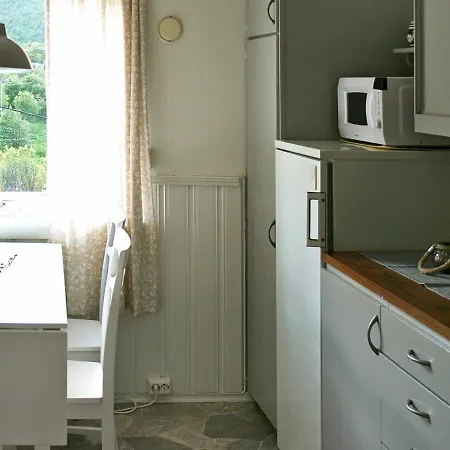 別荘 Four-bedroom Holiday In Ramberg 1 *