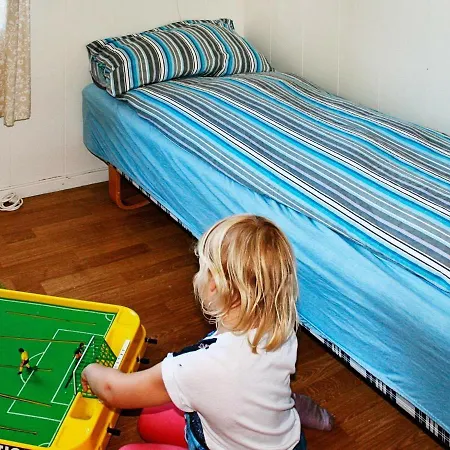 Holiday home Four-bedroom Holiday In Ramberg 1
